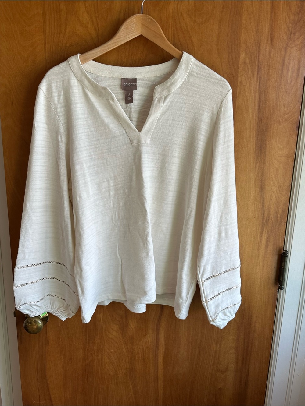 Chico's Cream Split-Neck Long Sleeve Tunic
